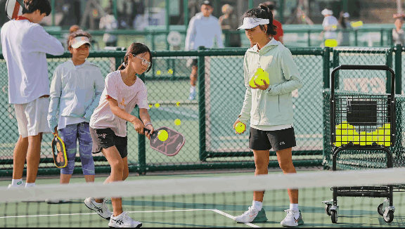 童趣不“躺”平，运动燃盛夏