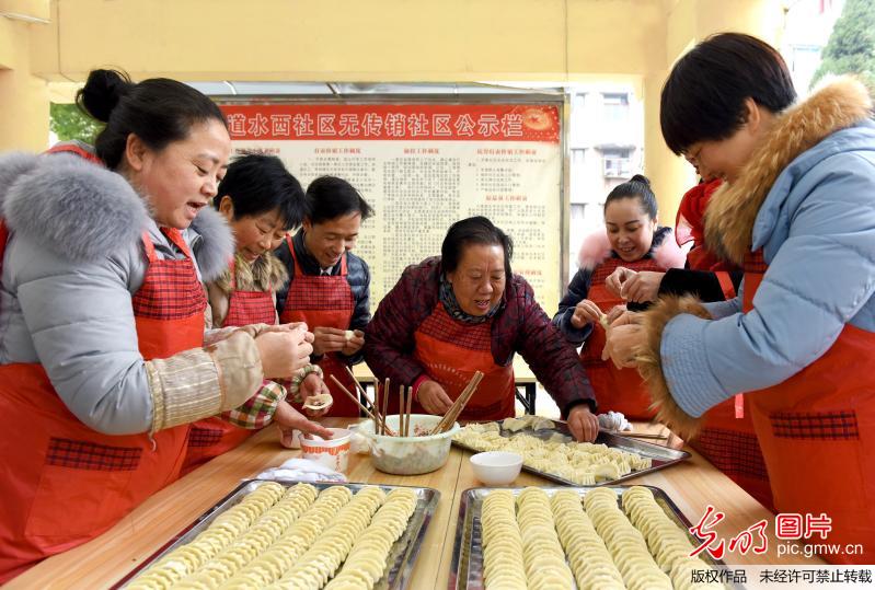 贵州：军民双拥情意浓