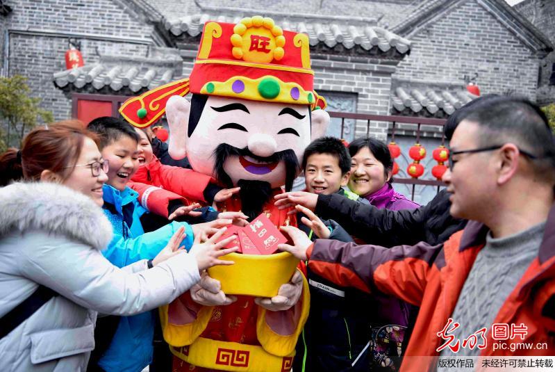 安徽亳州：正月初五“迎财神”