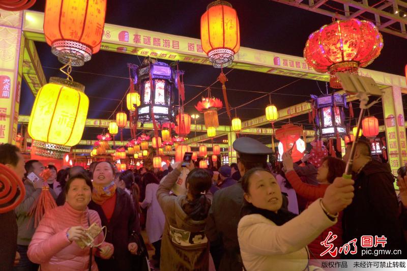 【网络中国节】陕西宝鸡：特色花灯闹元宵