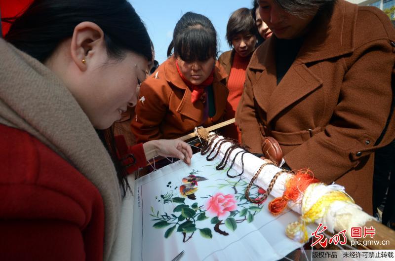 南昌：非物质文化遗产传人招聘会揽人才