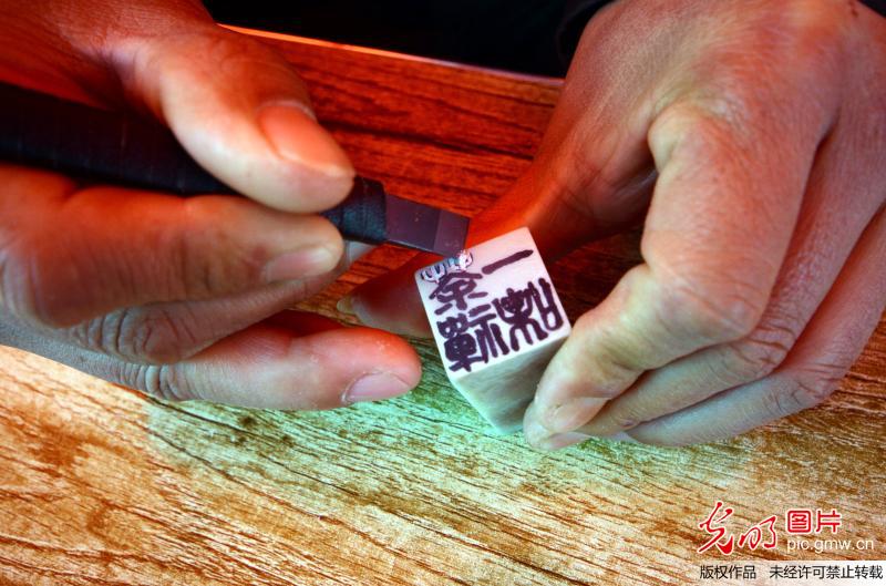 南昌：非物质文化遗产传人招聘会揽人才