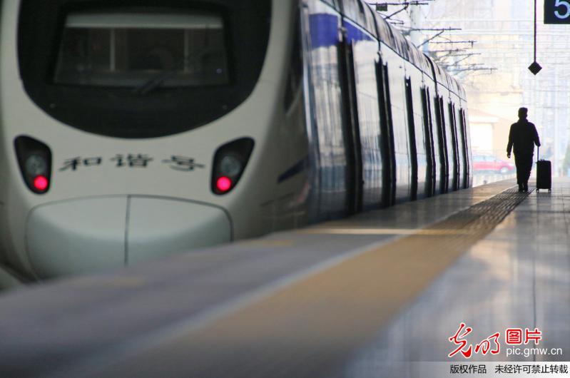 【光明图刊】平安春运 圆满落幕