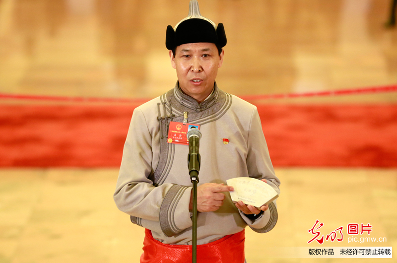 两会第四场“代表通道”开启