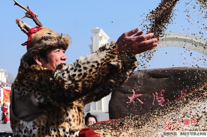 哈尔滨:民俗祈福喜迎“春龙节” 哈尔滨:民俗祈福喜迎“春龙节”