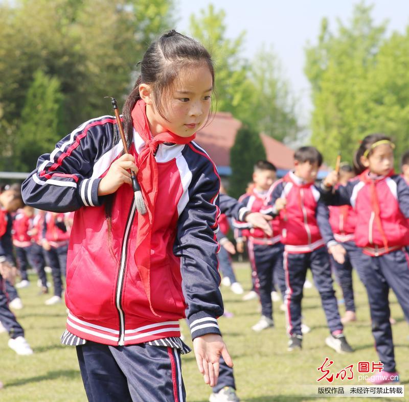 乡村小学翰墨飘香