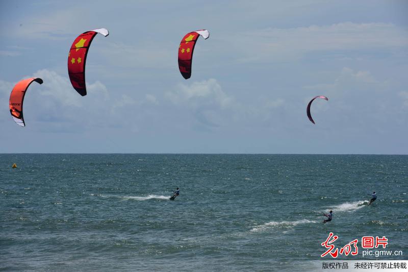 2018中国博鳌国际风筝冲浪赛开赛