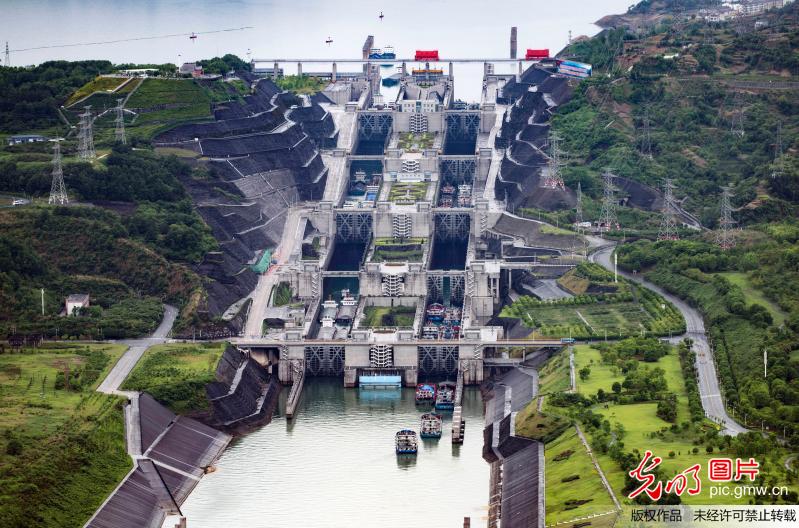 三峡水库加快腾库防汛