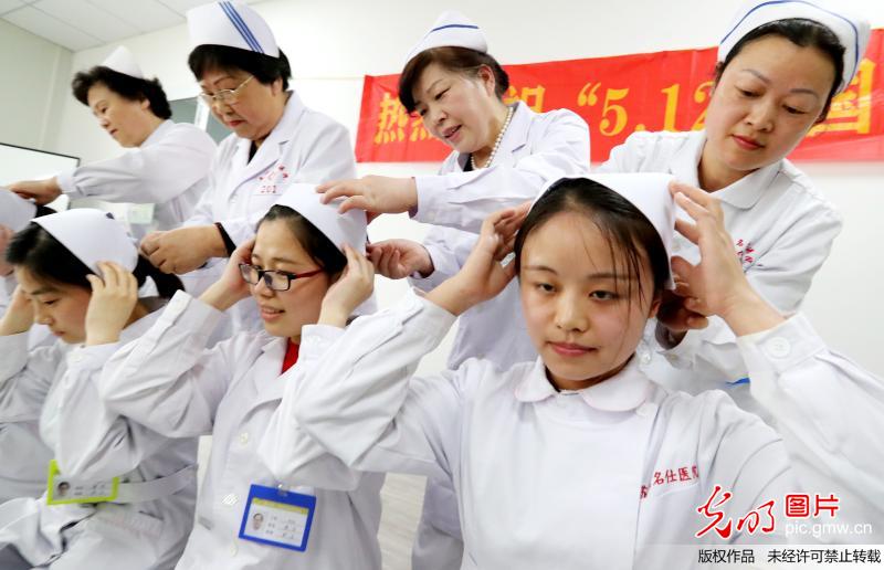 全国各地以不同形式迎接国际护士节