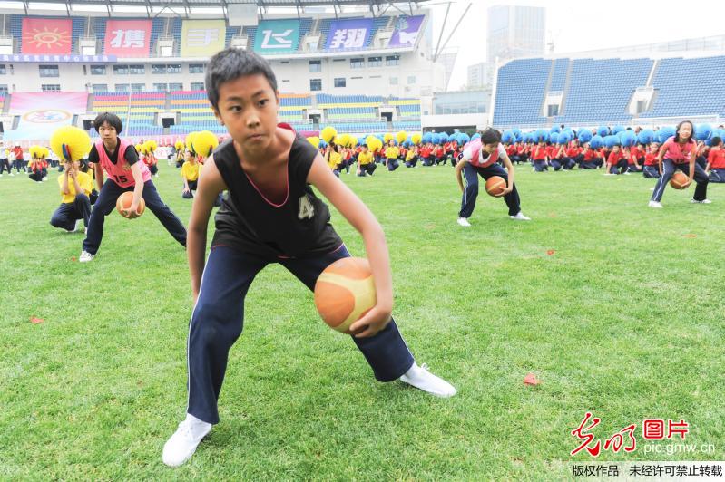 小学生运动会凸显综合教育成果