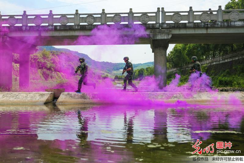 “红蓝对抗”实战练精兵