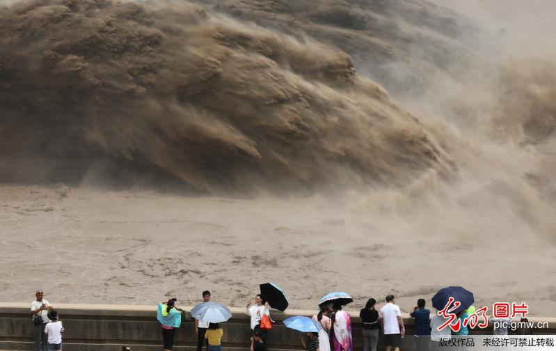 黄河小浪底水库开始控泄防汛