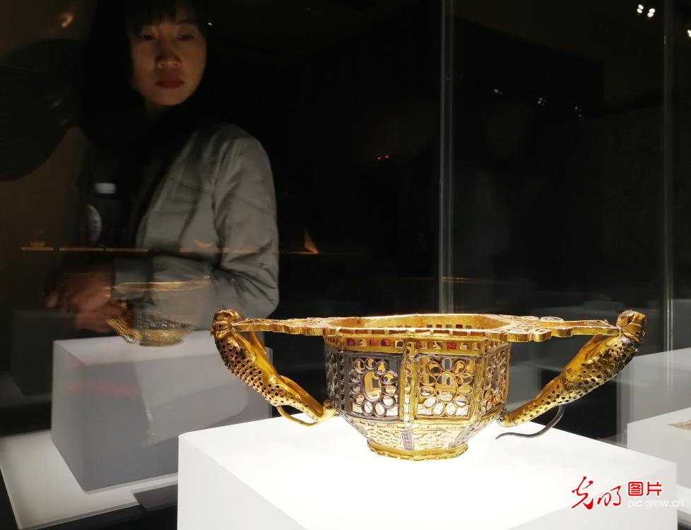 “殊方共享——丝绸之路国家博物馆文物精品展”在京开幕