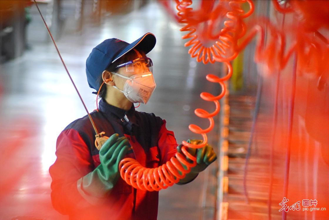 留乡就业保生产