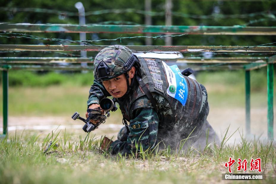 巅峰对决 直击武警特战侦察比武