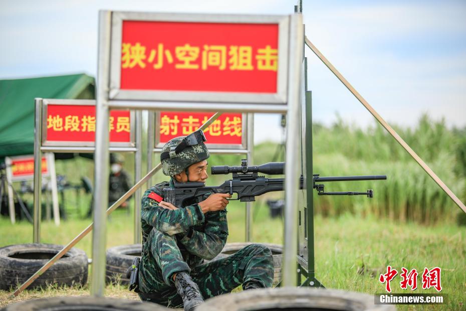 巅峰对决 直击武警特战侦察比武