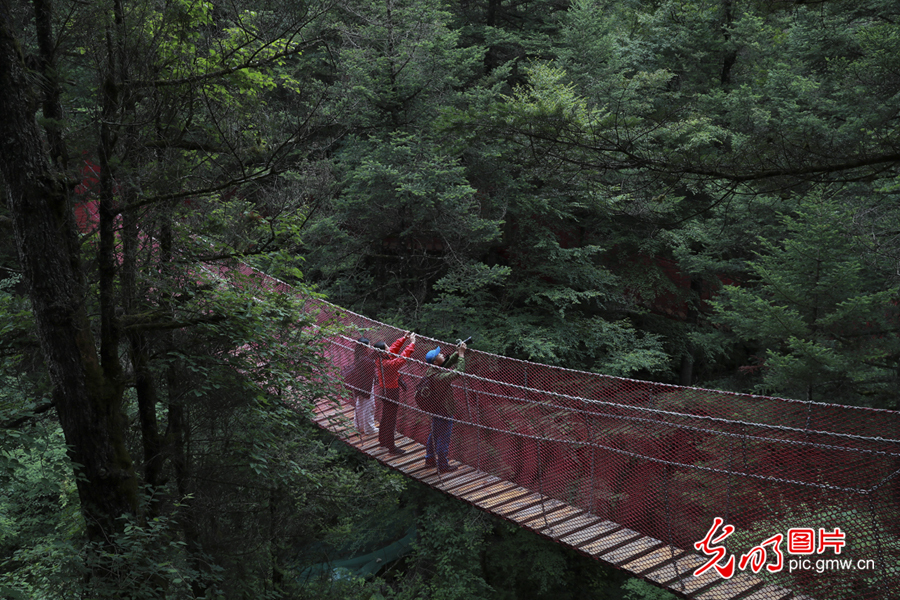 【光明图刊】四川九寨沟：全域旅游助推乡村振兴