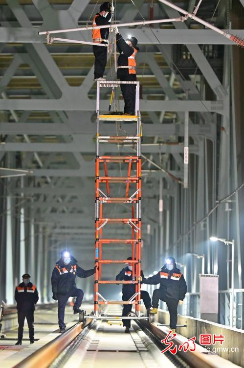 精检细修守护春运安全畅通 精检细修守护春运安全畅通