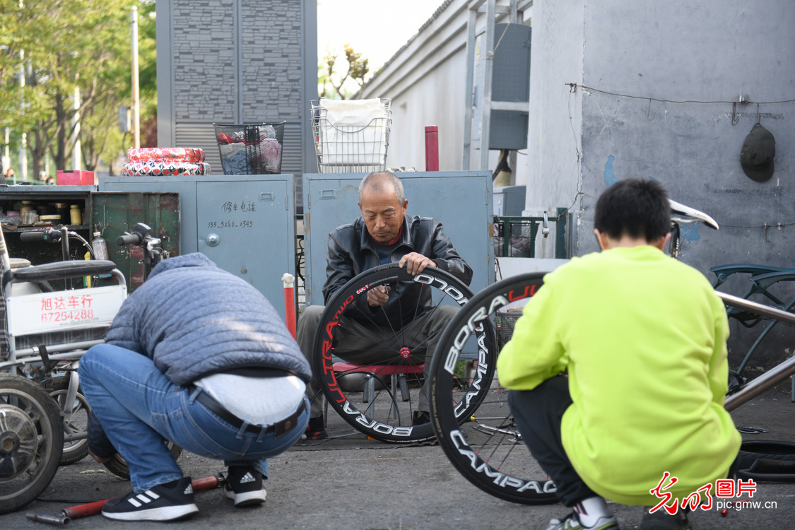 【百姓微生活】“小修小补”增添城市的温度