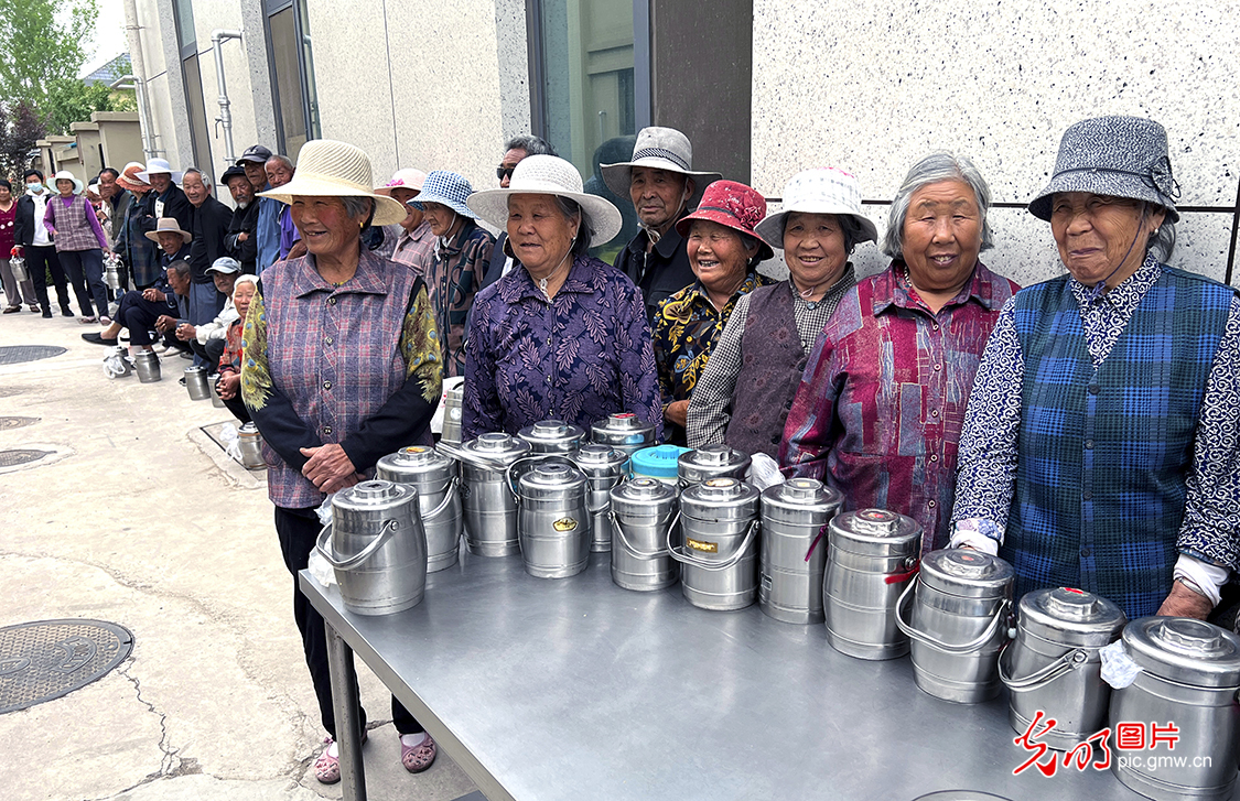 山东莒县：免费就餐温暖老人幸福“食”光