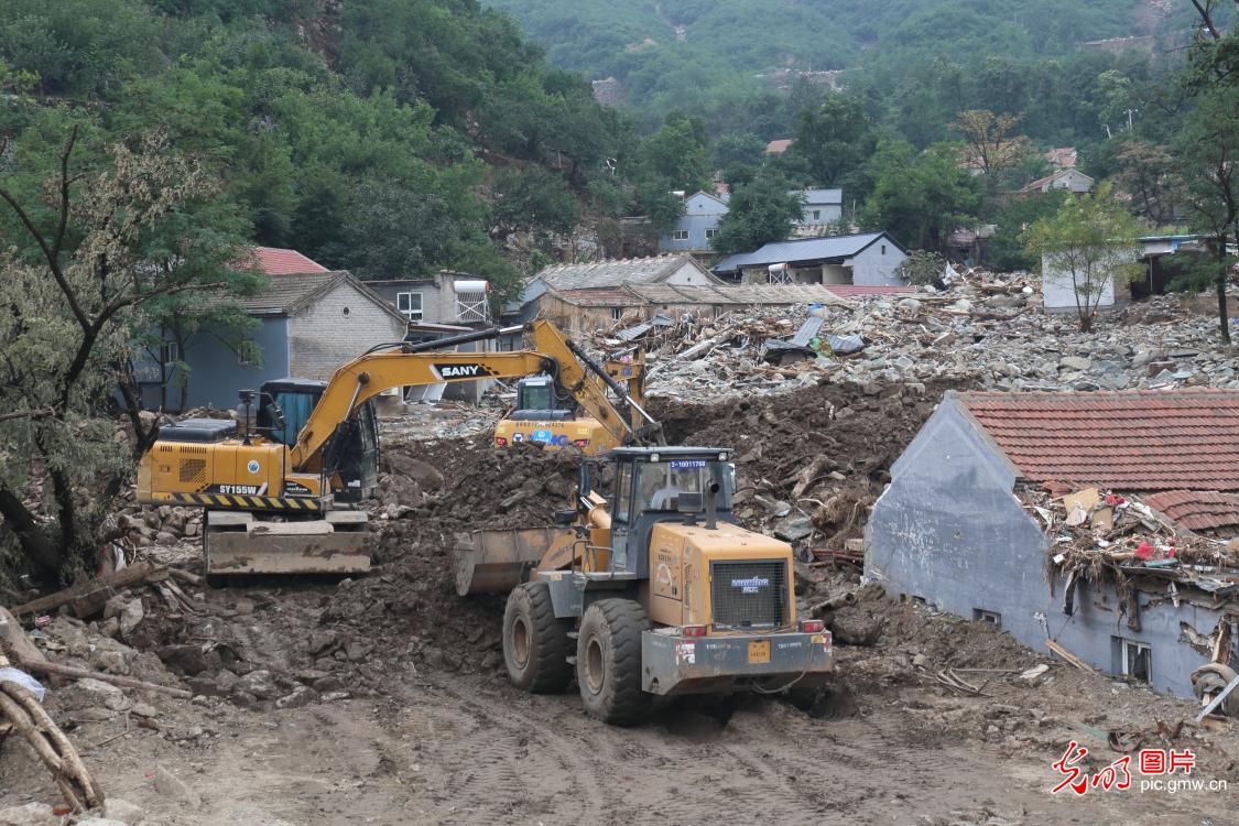 【抗洪第一线】北京门头沟区消杀清淤 灾后重建工作有序进行