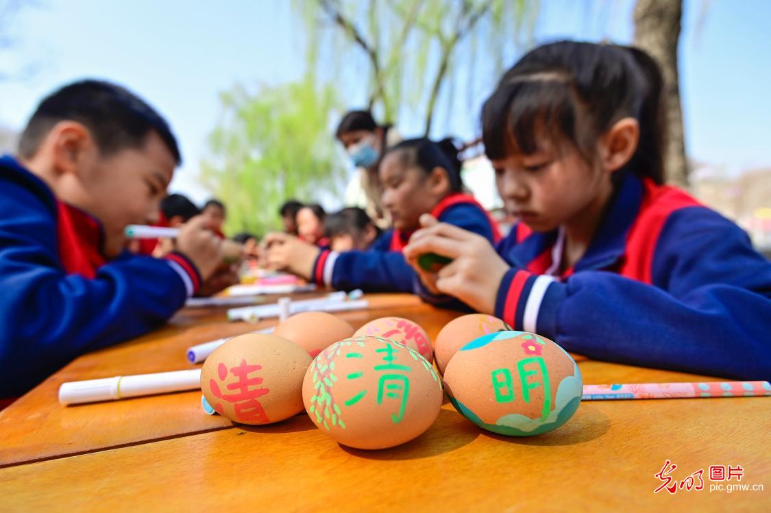 清明时节话民俗 传统文化历久新