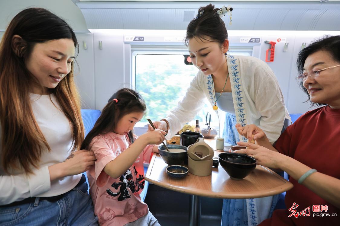 国际茶日｜从泡茶开始，感受茶文化的魅力