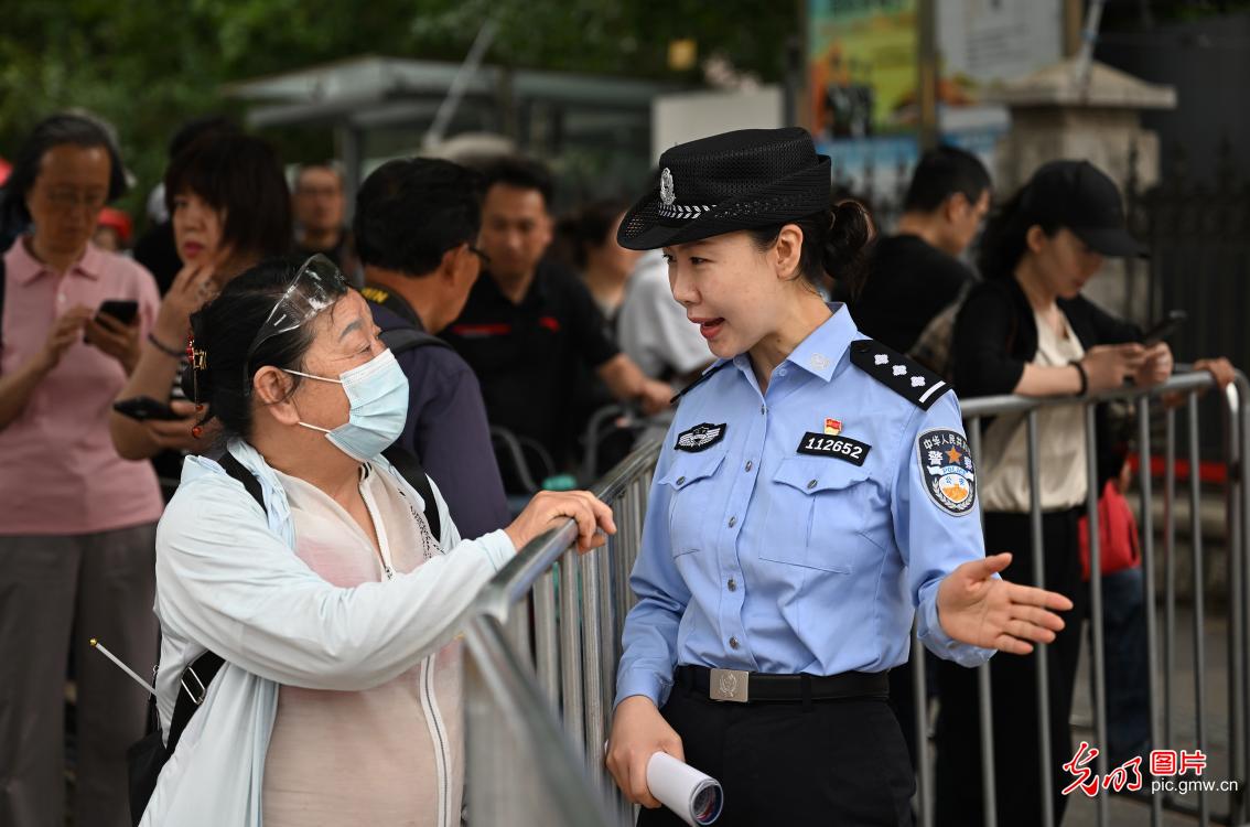 警随高考 暖心护航