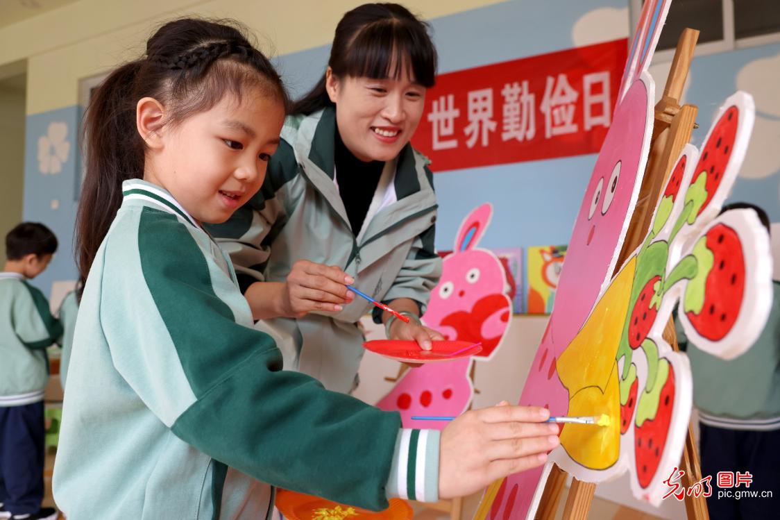 变废为宝迎接“世界勤俭日”