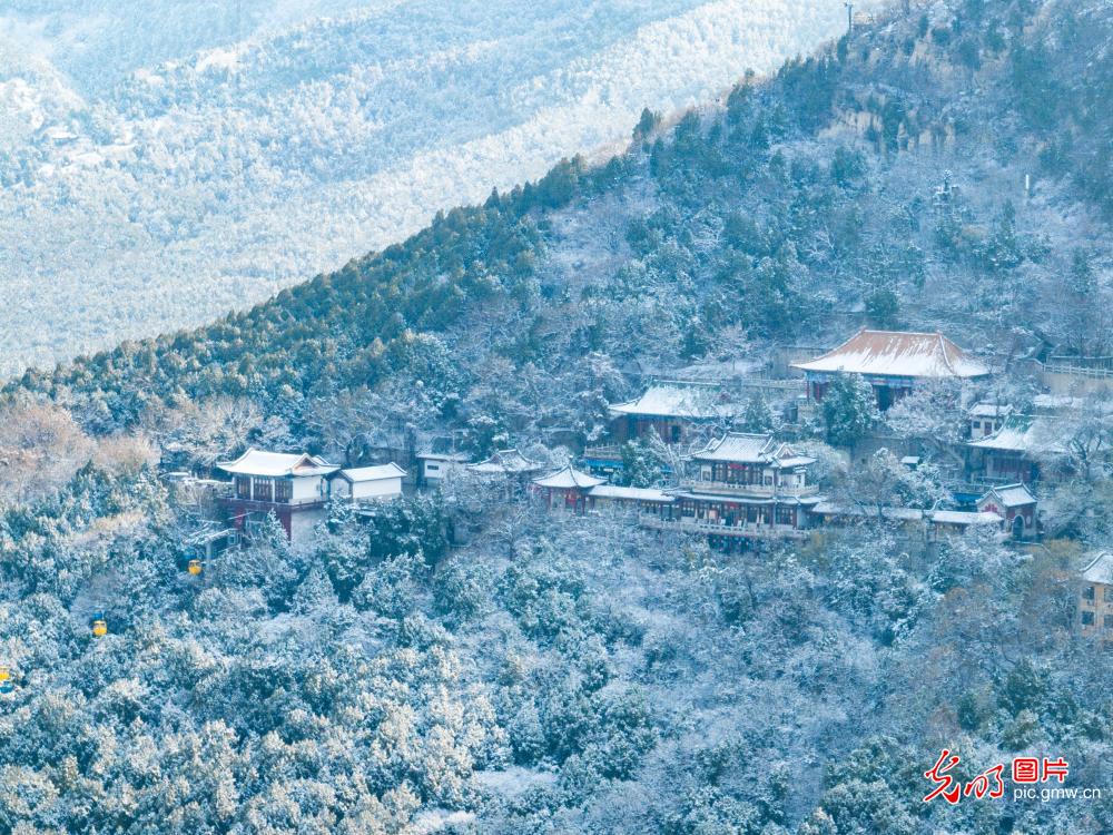 雪后千佛山