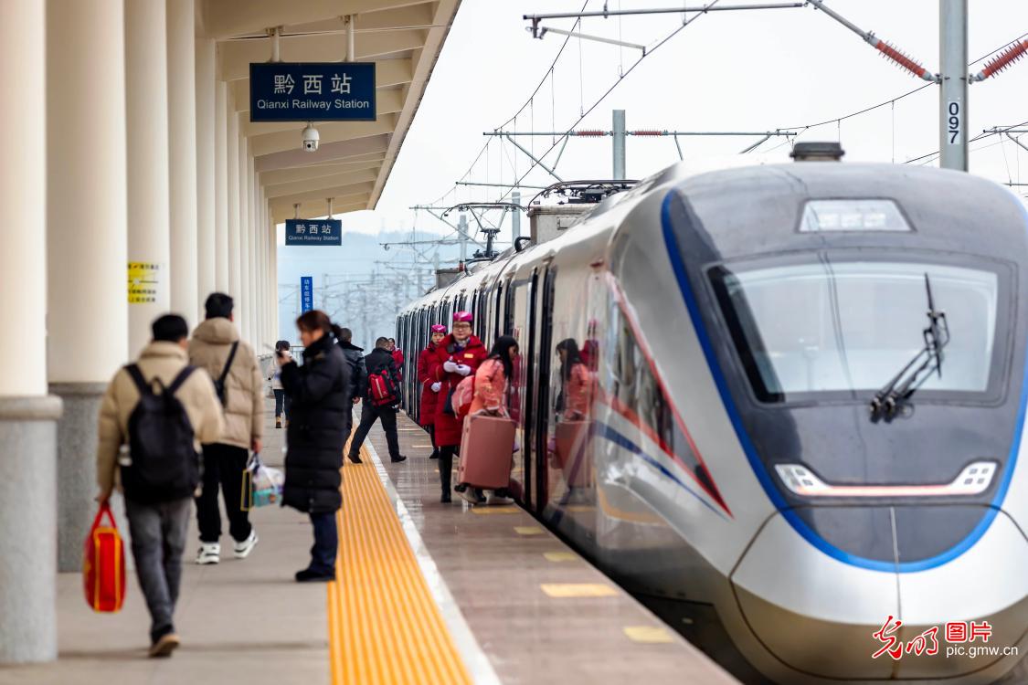 【新春走基层】回家过年 2025春运拉开大幕