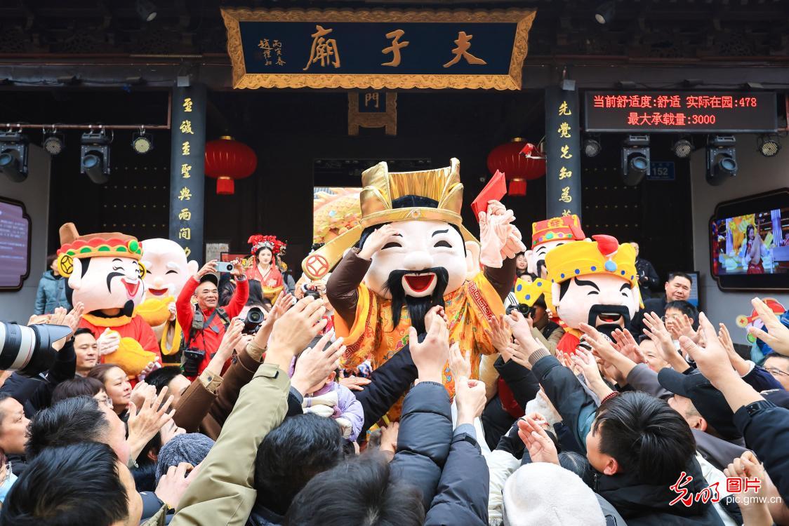 【新春走基层】大年初五 特色民俗贺新春