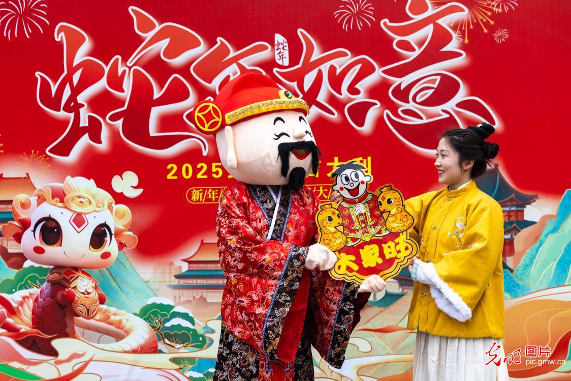 【新春走基层】大年初五 特色民俗贺新春