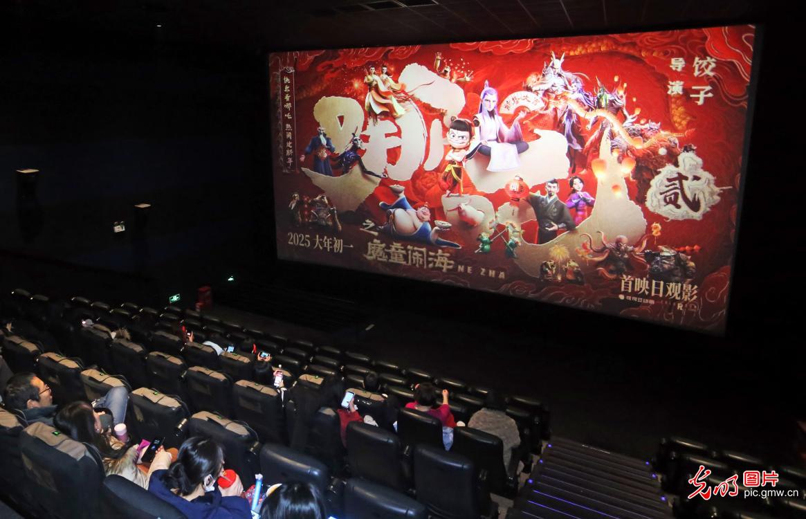 【新春走基层】电影贺岁 共赴文化新春