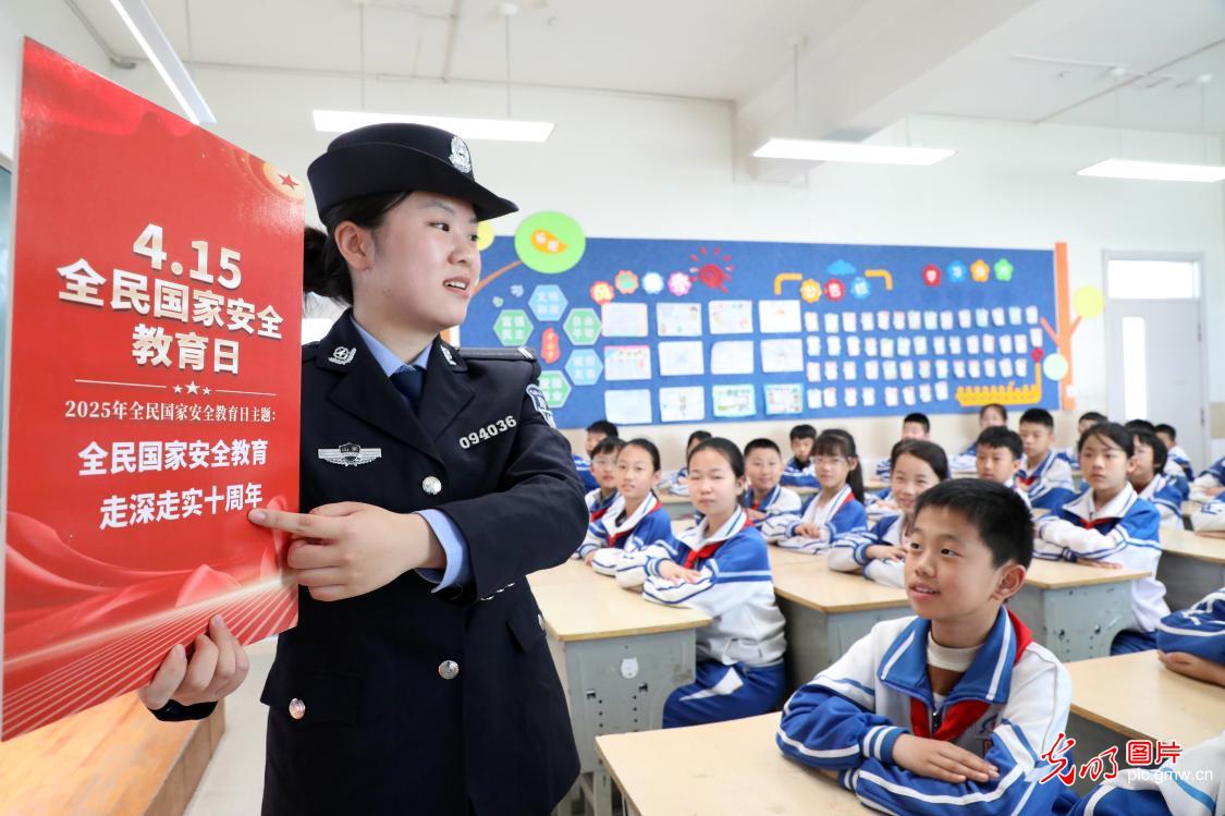 国家安全知识进校园 护航青少年健康成长
