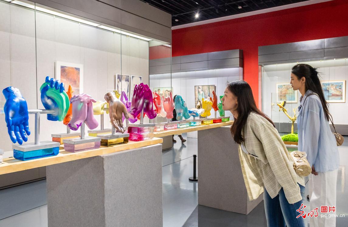 内蒙古艺术学院美术学院毕业生作品展开展