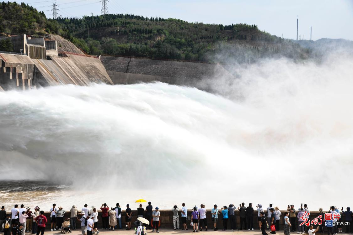 黄河调水调沙小浪底旅游再增温