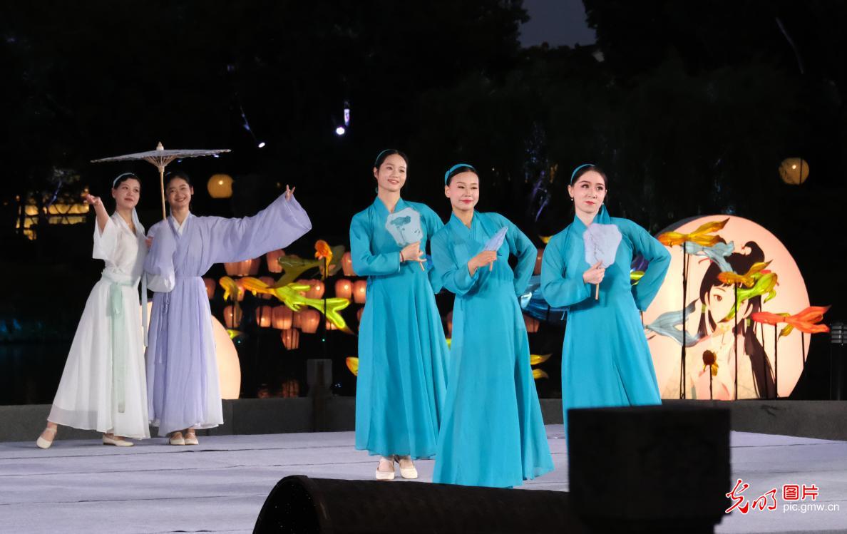 夏日“夜经济” 释放新活力