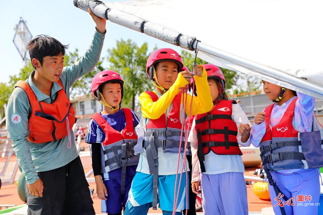 假日帆船欢乐多