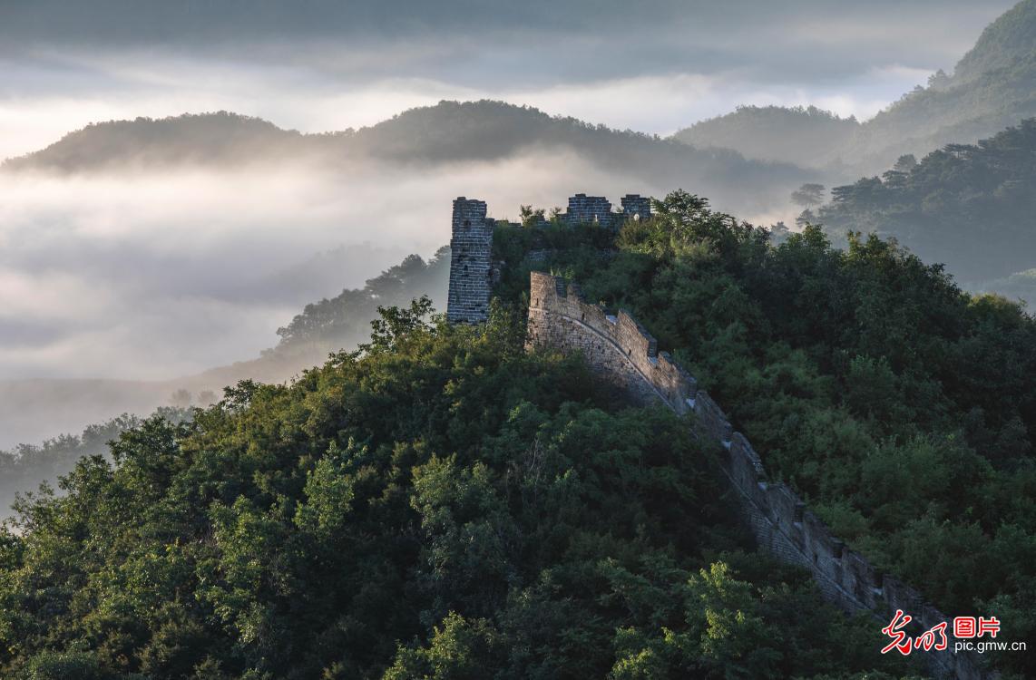 长城云海 美景如画