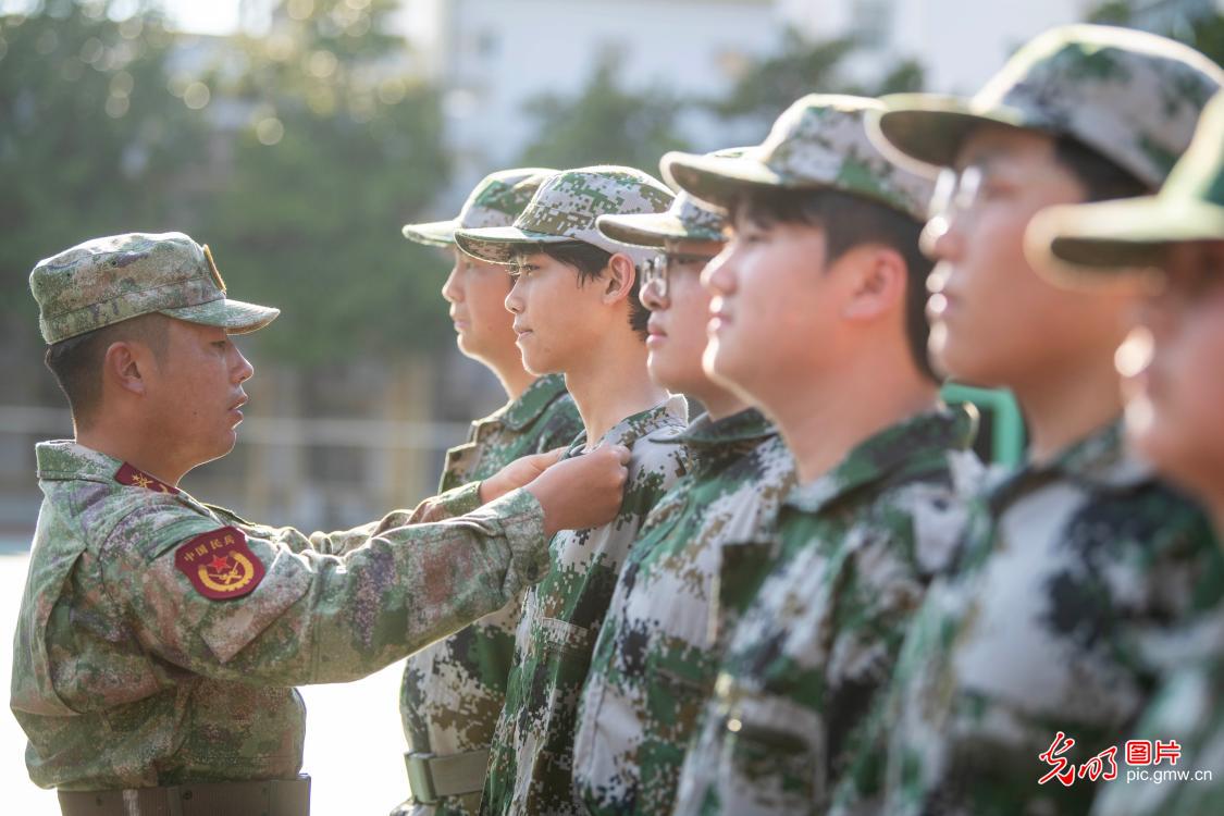 军训开启新学期“第一课”