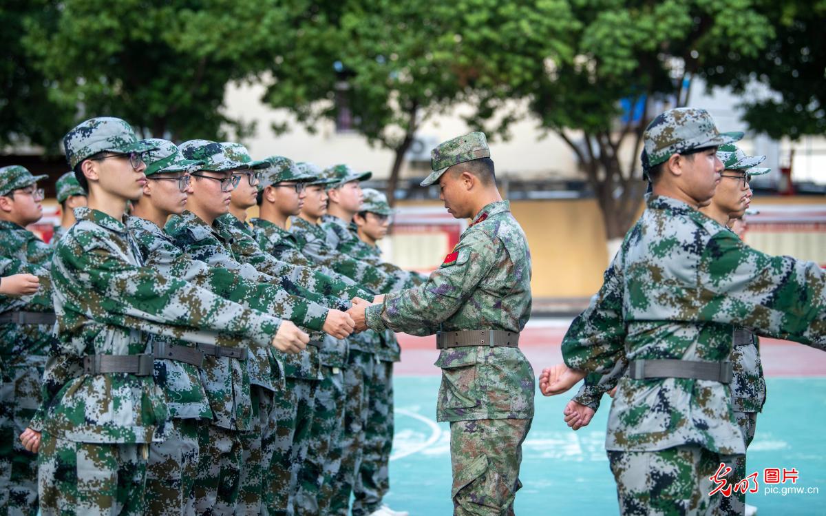 军训开启新学期“第一课”