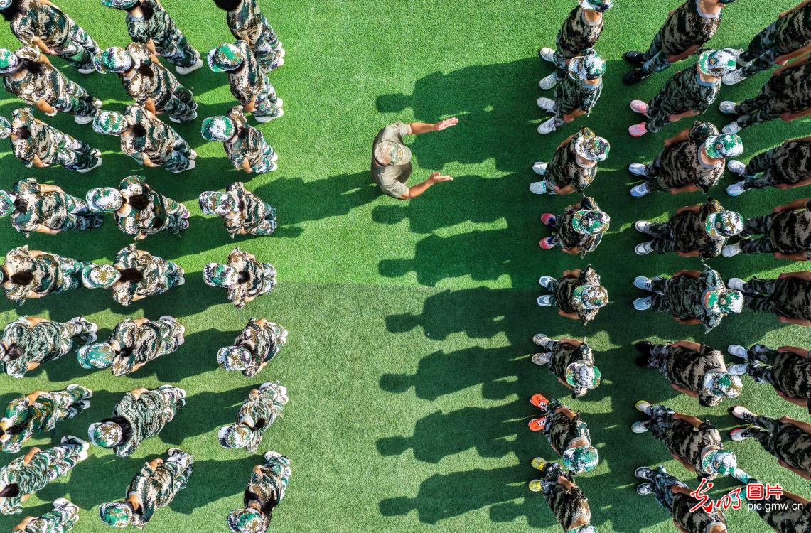 军训开启新学期“第一课”