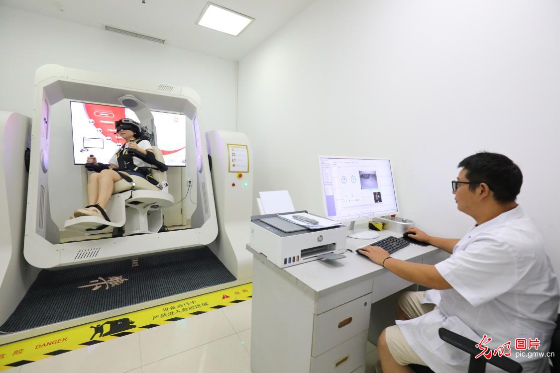 坚守岗位迎接“中国医师节”