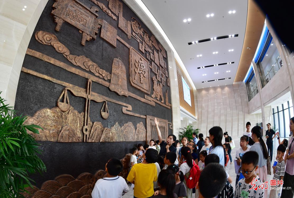 开学前的“法治课堂”