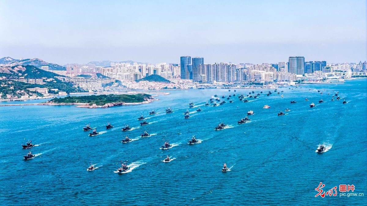 千船出海忙秋捕 千船出海忙秋捕