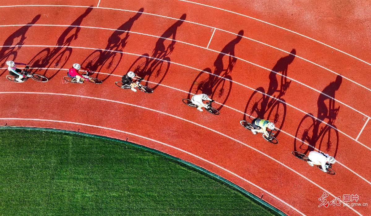 世界骑行日：车轮转动间 绘就低碳新图景