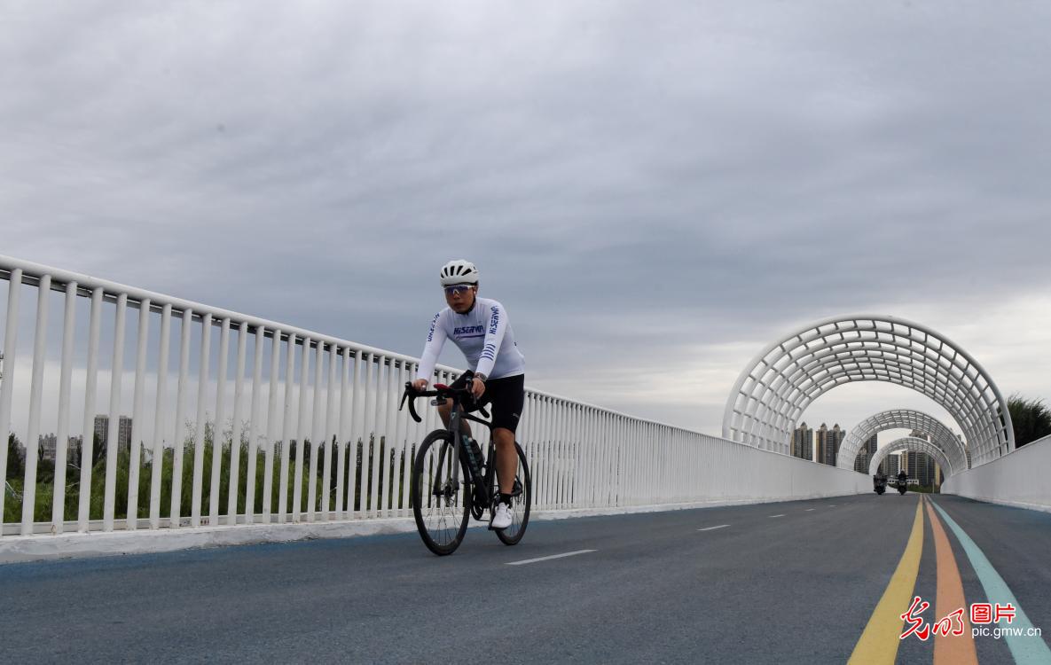世界骑行日：车轮转动间 绘就低碳新图景