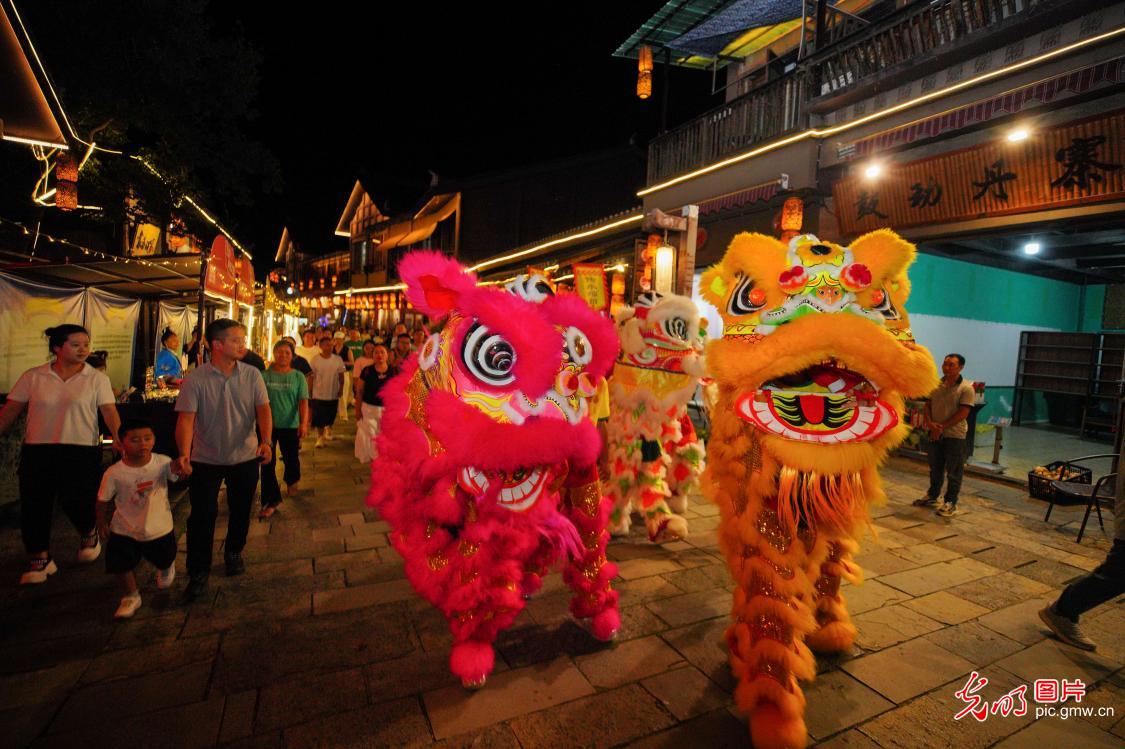 夜间非遗盛宴展魅力