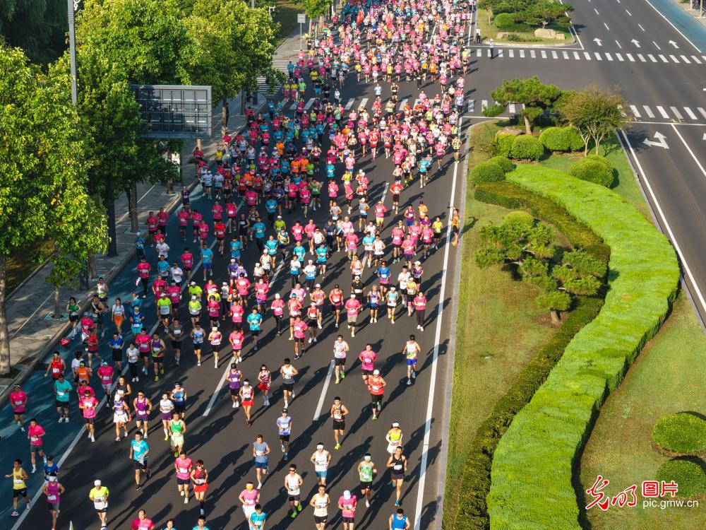 各地马拉松周末开跑
